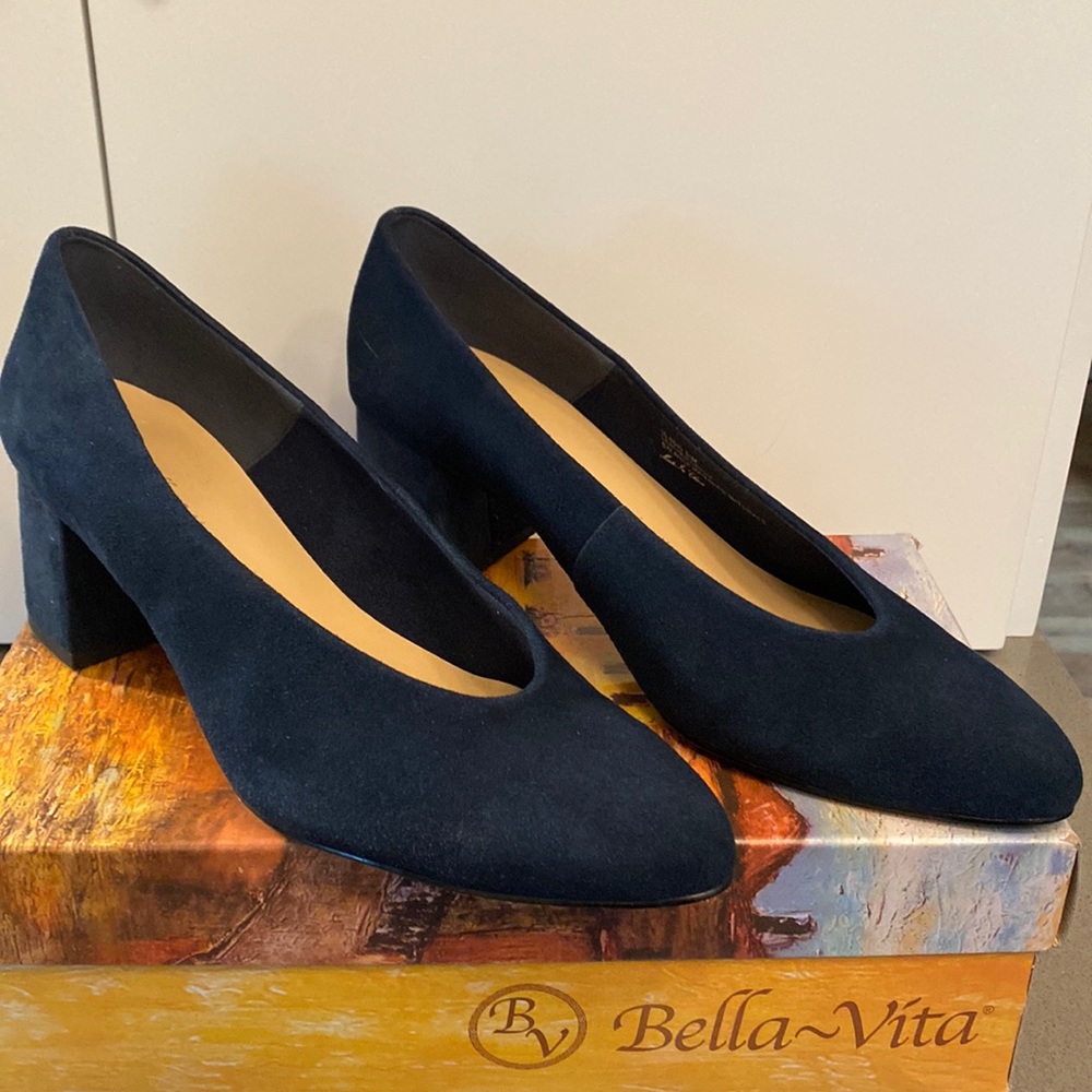Bella Vita blue suede modern block heel